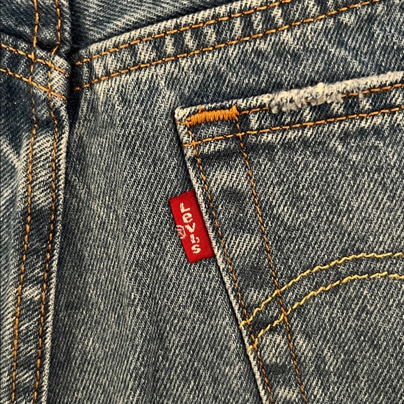 NWT Levi’s 501 Mid-Thigh Shorts - Picture 9 of 10